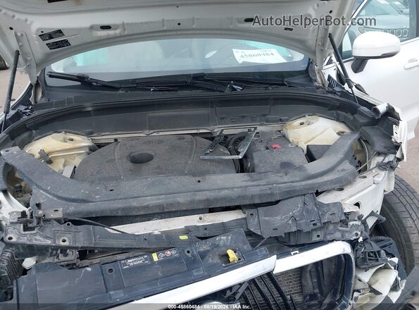 YV4A22RK3J1001408 2018 VOLVO XC60 White Rear view
