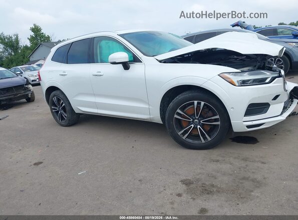 YV4A22RK3J1001408 2018 VOLVO XC60 White Rear interior view