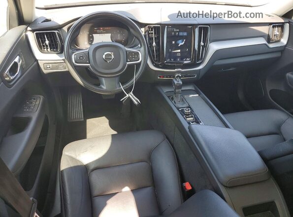 YV4A22RK7J1085409 2018 VOLVO XC60 Черный Вид панели приборов
