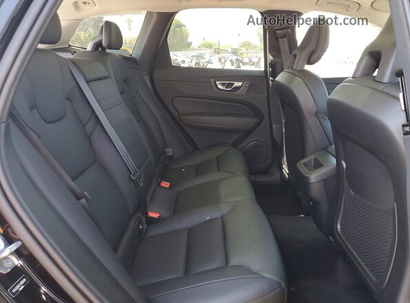 YV4A22RK7J1085409 2018 VOLVO XC60 Черный Вид задних сидений