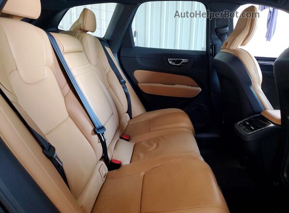 YV4A22RL2M1710134 2021 VOLVO XC60 Black Vista interior trasera