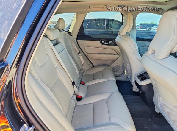 YV4A22RL9K1342564 2019 VOLVO XC60 Черный Вид задних сидений