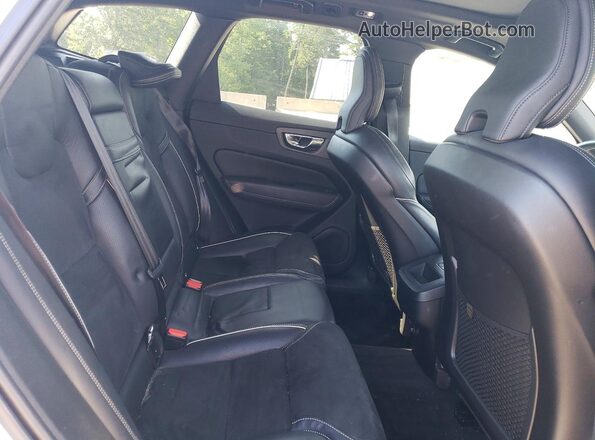 YV4A22RM6K1323768 2019 VOLVO XC60 White Vista de los asientos traseros