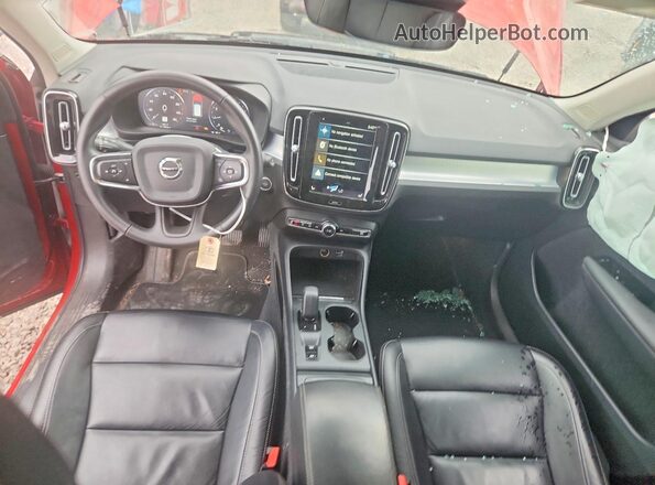 YV4AC2HK0N2717679 2022 VOLVO XC40 Red Вид панелі приладів