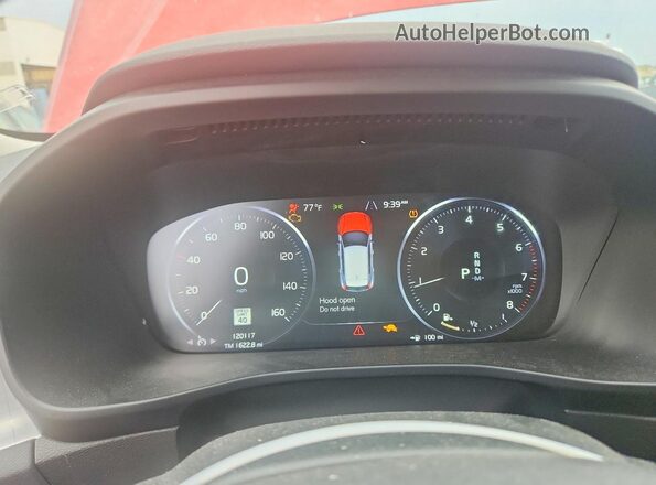 YV4AC2HK0N2717679 2022 VOLVO XC40 Red Вид щитка приладів