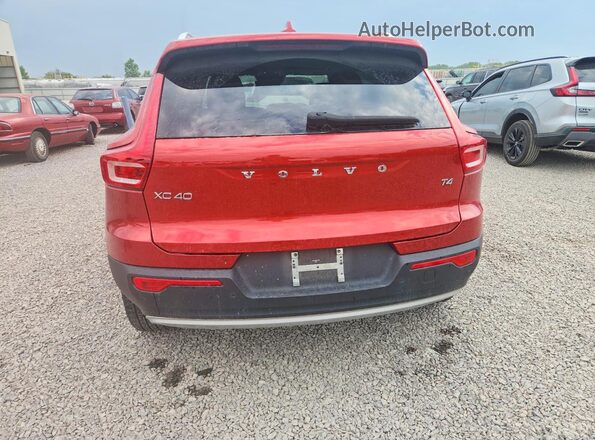 YV4AC2HK0N2717679 2022 VOLVO XC40 Red Вид ззаду
