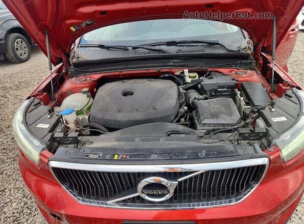 YV4AC2HK0N2717679 2022 VOLVO XC40 Red Вид задньої частини салону