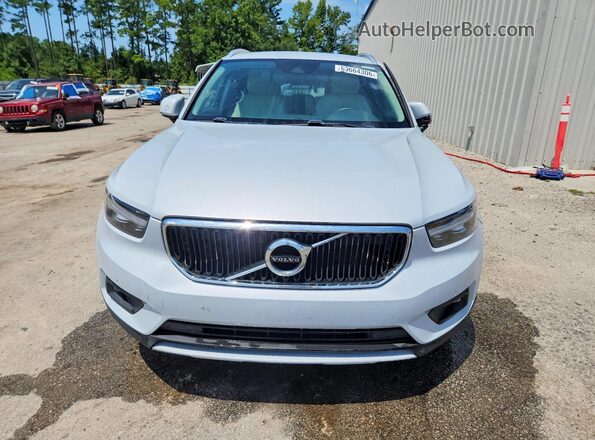 YV4AC2HK8M2486853 2021 VOLVO XC40 Gray Դիմացի տեսք