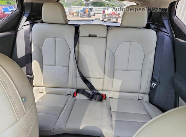 YV4AC2HK8M2486853 2021 VOLVO XC40 Gray Հետևի նստատեղերի տեսք