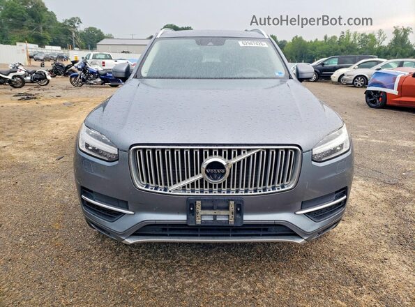 YV4BC0PL8H1115142 2017 VOLVO XC90 Gray Widok z przodu