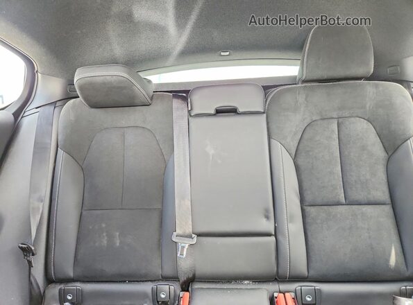 YV4ED3GL9P2040357 2023 VOLVO C40 Silver უკანა სავარძლების ხედი