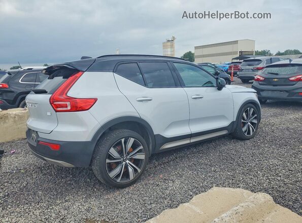 YV4ED3UB2N2677437 2022 VOLVO XC40 White Задня права чверть