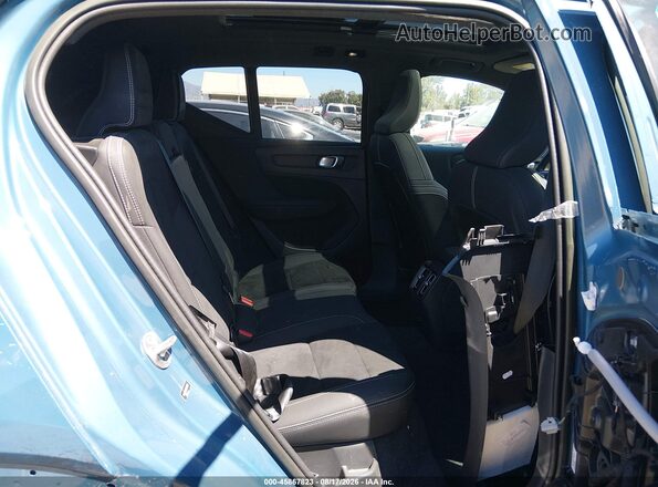 YV4ED3UM3P2075778 2023 VOLVO XC40 RECHARGE PURE ELECTRIC Light Blue VIN կոդի պիտակի տեսք