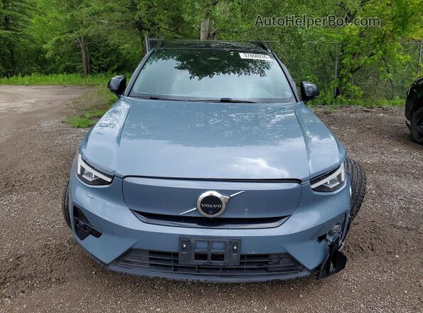 YV4ED3UM3P2990680 2023 VOLVO XC40 Blue Front view