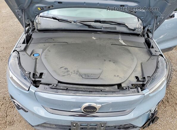 YV4ED3UM3P2990680 2023 VOLVO XC40 Blue Engine compartment view