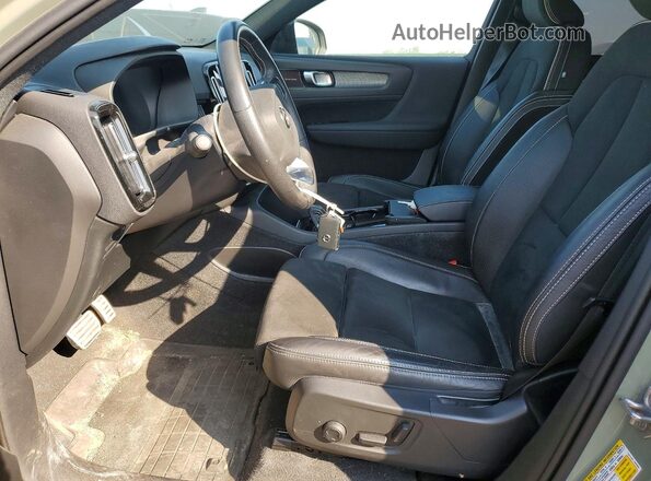 YV4ED3UR0M2544834 2021 VOLVO XC40 Green Widok wnętrza z przodu