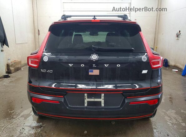 YV4ED3UR2M2567175 2021 VOLVO XC40 Black Widok z tyłu