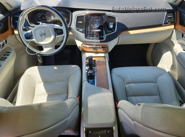 YV4H600Z0N1841024 2022 VOLVO XC90 Black Vista del salpicadero