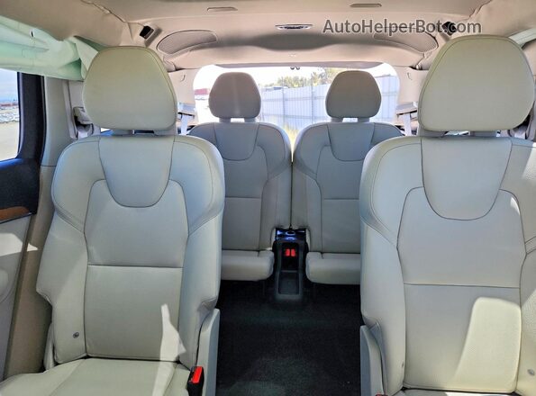 YV4H600Z0N1841024 2022 VOLVO XC90 Black Vista de los asientos traseros