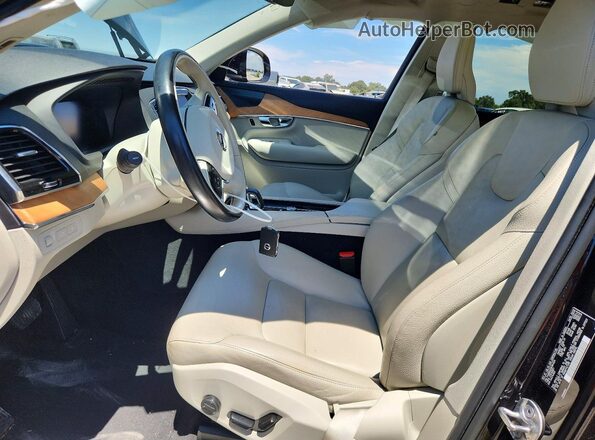 YV4H600Z0N1841024 2022 VOLVO XC90 Black Vista interior delantera