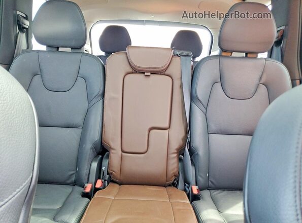 YV4H60CE3R1249809 2024 VOLVO XC90 Black Widok tylnych siedzeń