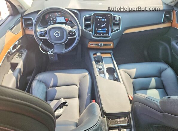 YV4H60CZ0N1849314 2022 VOLVO XC90 Черный Вид панели приборов