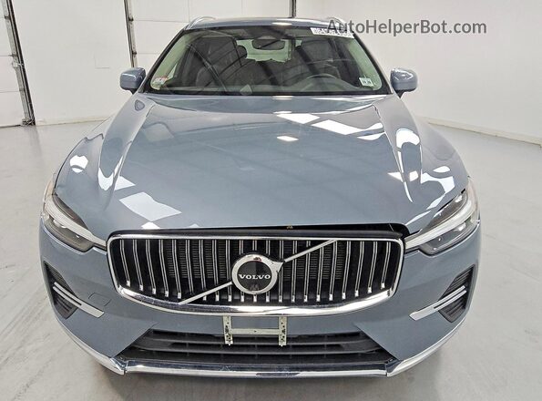 YV4H60DE2P1330098 2023 VOLVO XC60 Gray Vista frontal