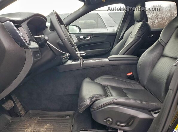 YV4H60DJ2R1903288 2024 VOLVO XC60 Black წინა სალონის ხედი