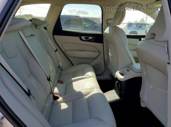 YV4H60DL2R1917516 2024 VOLVO XC60 Белый Вид задних сидений