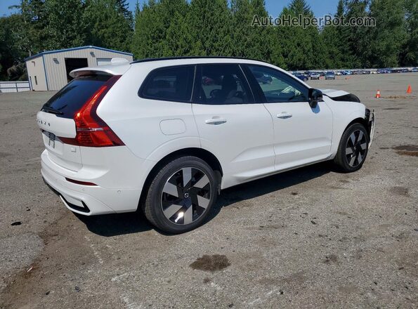 YV4H60DL3R1715025 2024 VOLVO XC60 White Trasero derecho