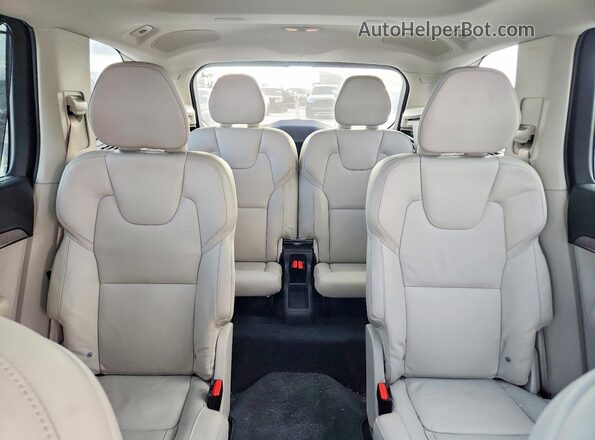 YV4H60LF0R1212015 2024 VOLVO XC90 Silver Vista de los asientos traseros