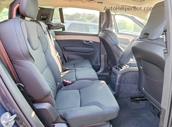 YV4H60PB8S1353587 2025 VOLVO XC90 Blue Rear interior view