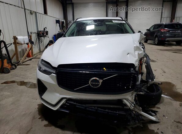 YV4H60RC2S1109360 2025 VOLVO XC60 White Դիմացի տեսք
