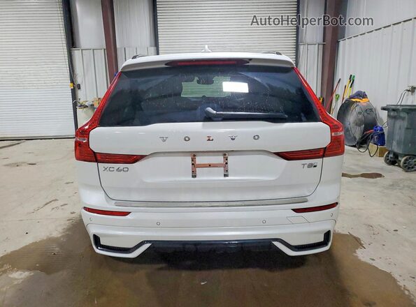 YV4H60RC2S1109360 2025 VOLVO XC60 White Հետևի տեսք