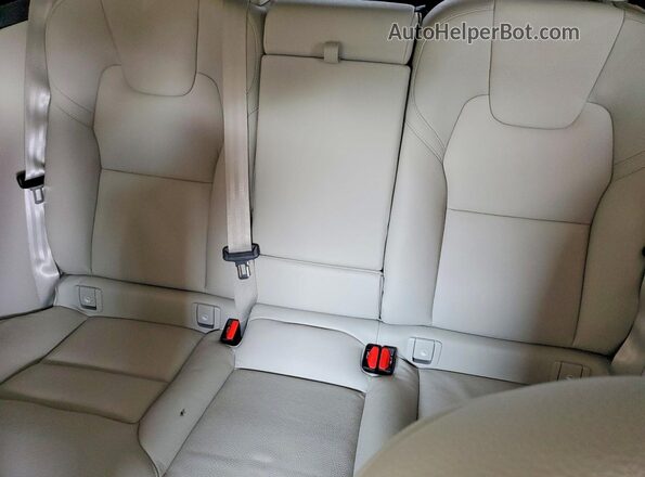 YV4H60RC2S1109360 2025 VOLVO XC60 White Հետևի նստատեղերի տեսք