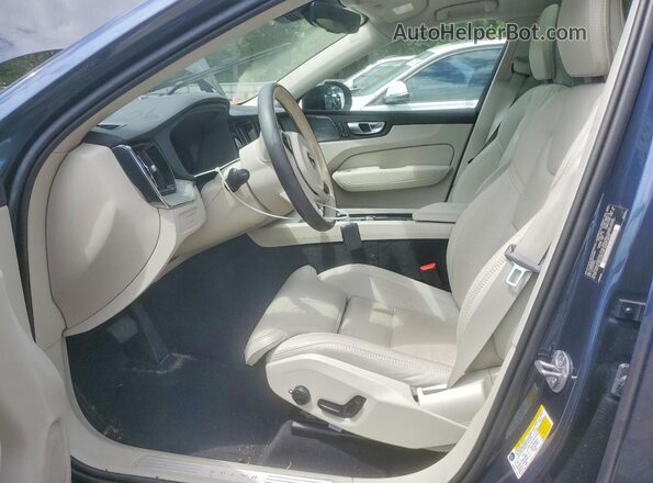 YV4H60RM7S1032560 2025 VOLVO XC60 Blue Vista interior delantera