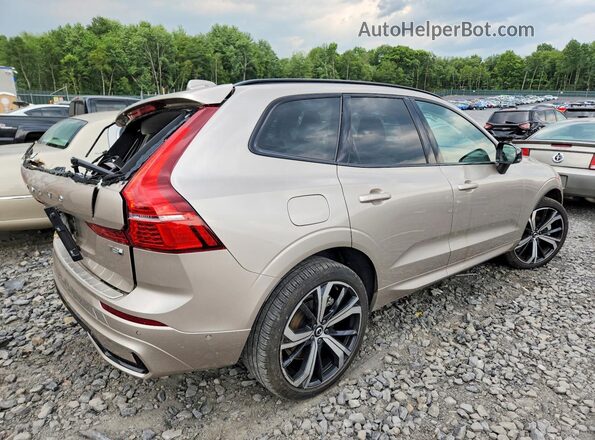YV4H60RM9S1147449 2025 VOLVO XC60 Gold Задня права чверть