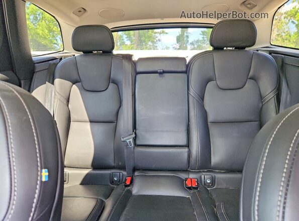 YV4L12DL6N1014588 2022 VOLVO XC60 White Вид задніх сидінь