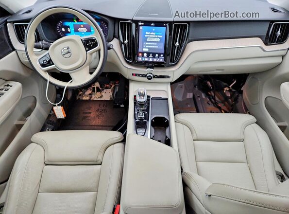 YV4L12DL9N1966372 2022 VOLVO XC60 Blue Вид панелі приладів