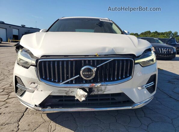 YV4L12RE8P1257476 2023 VOLVO XC60 White Rear view