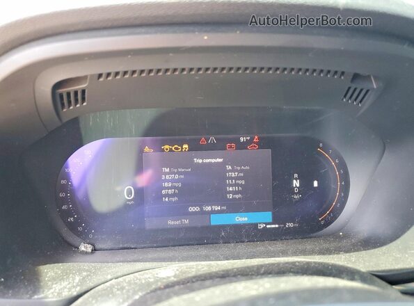 YV4L12RK1N1034909 2022 VOLVO XC60 Gray Widok zestawu wskaźników