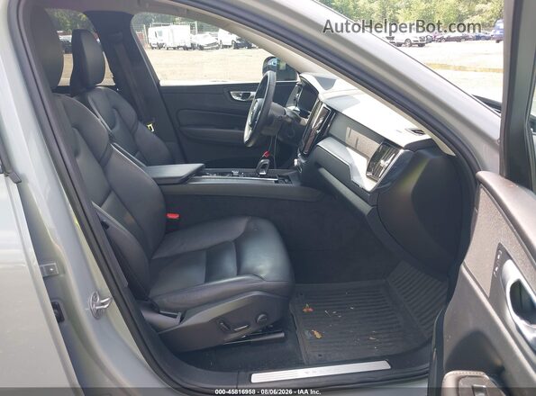 YV4L12RK3R1766609 2024 VOLVO XC60 Gray წინა სალონის ხედი