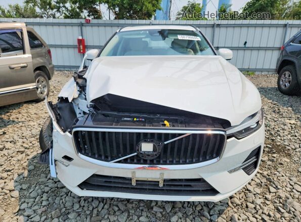 YV4L12RK6N1970668 2022 VOLVO XC60 White Դիմացի տեսք
