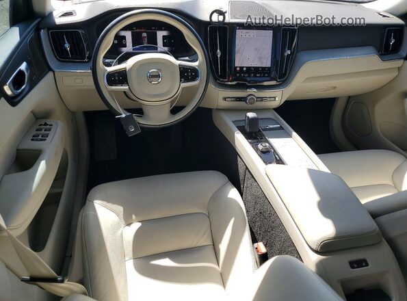 YV4L12RL0R1763675 2024 VOLVO XC60 Gray Widok deski rozdzielczej