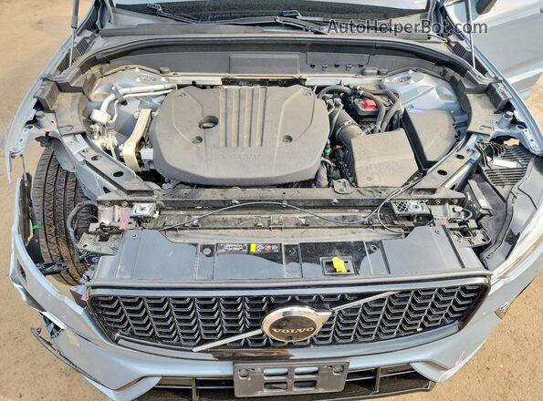 YV4L12RL2R1898494 2024 VOLVO XC60 Gray Engine compartment view
