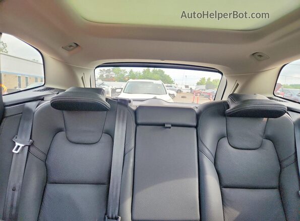 YV4L12RL2R1898494 2024 VOLVO XC60 Gray Rear seats view