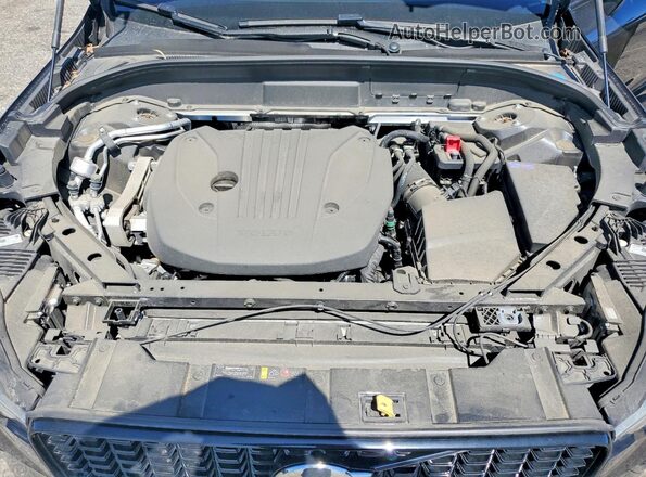YV4L12RL8R1819426 2024 VOLVO XC60 Black Widok komory silnika
