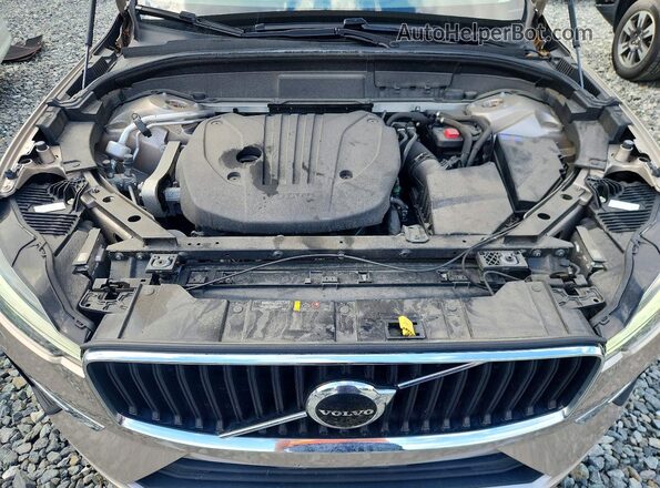 YV4L12RV7P1203781 2023 VOLVO XC60 Beige ძრავის განყოფილების ხედი