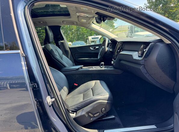 YV4L12RVXP1340858 2023 VOLVO XC60 Синий Вид панели приборов