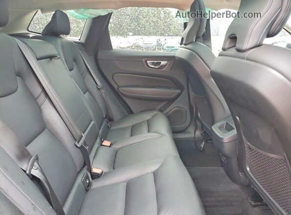 YV4L12RW6P1206387 2023 VOLVO XC60 Silver უკანა სალონის ხედი